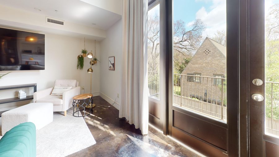 Cloverdale Loft